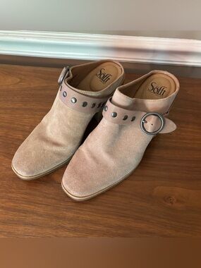 Sofft Blush Taupe Suede Buckle Mule Clogs